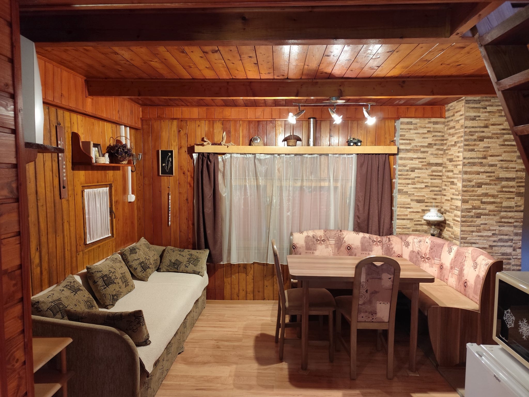 Útulná rekreačná chata Borinka – Košarisko — fotografia 4