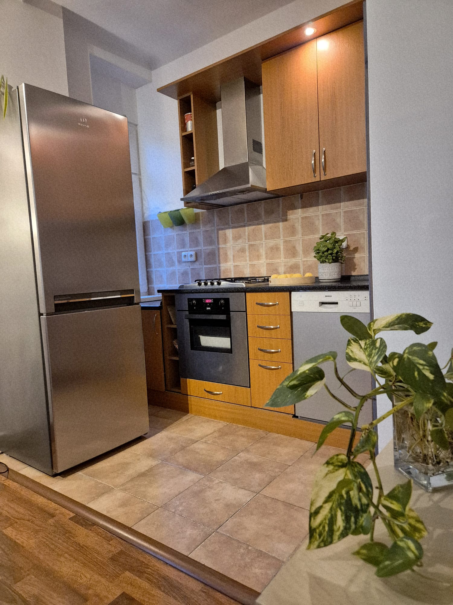 Priestranný 2-izbový byt pri Justičnom paláci — fotografia 3